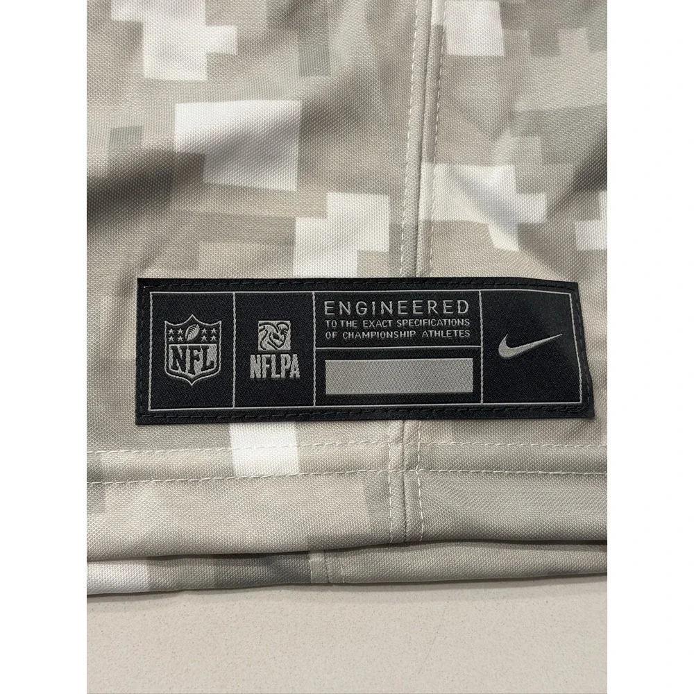 Nike Salute to Service Tennessee Titans Jersey Men's XL Digital Camo #98 Simmons